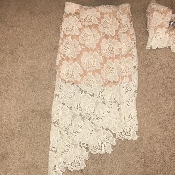 💣💣 PRICE DROP 💣💣 Rumor Boutique 2 Piece - Picture 3 of 4